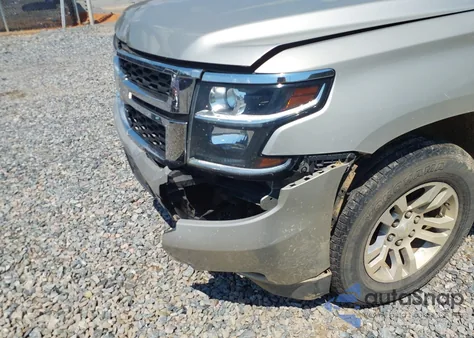 2015 Chevrolet Suburban Lt z USA, uszkodzony, nr VIN 1GNSCJKCXFR307278